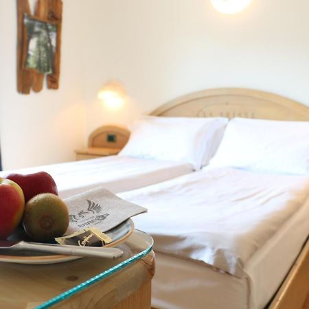 Hotel "La Suisse" Livigno Eksteriør billede