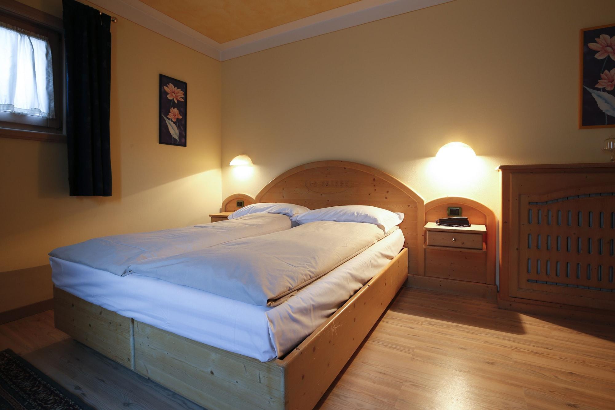 Hotel "La Suisse" Livigno Eksteriør billede