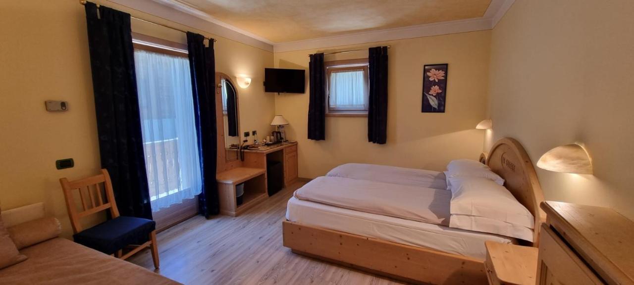 Hotel "La Suisse" Livigno Eksteriør billede