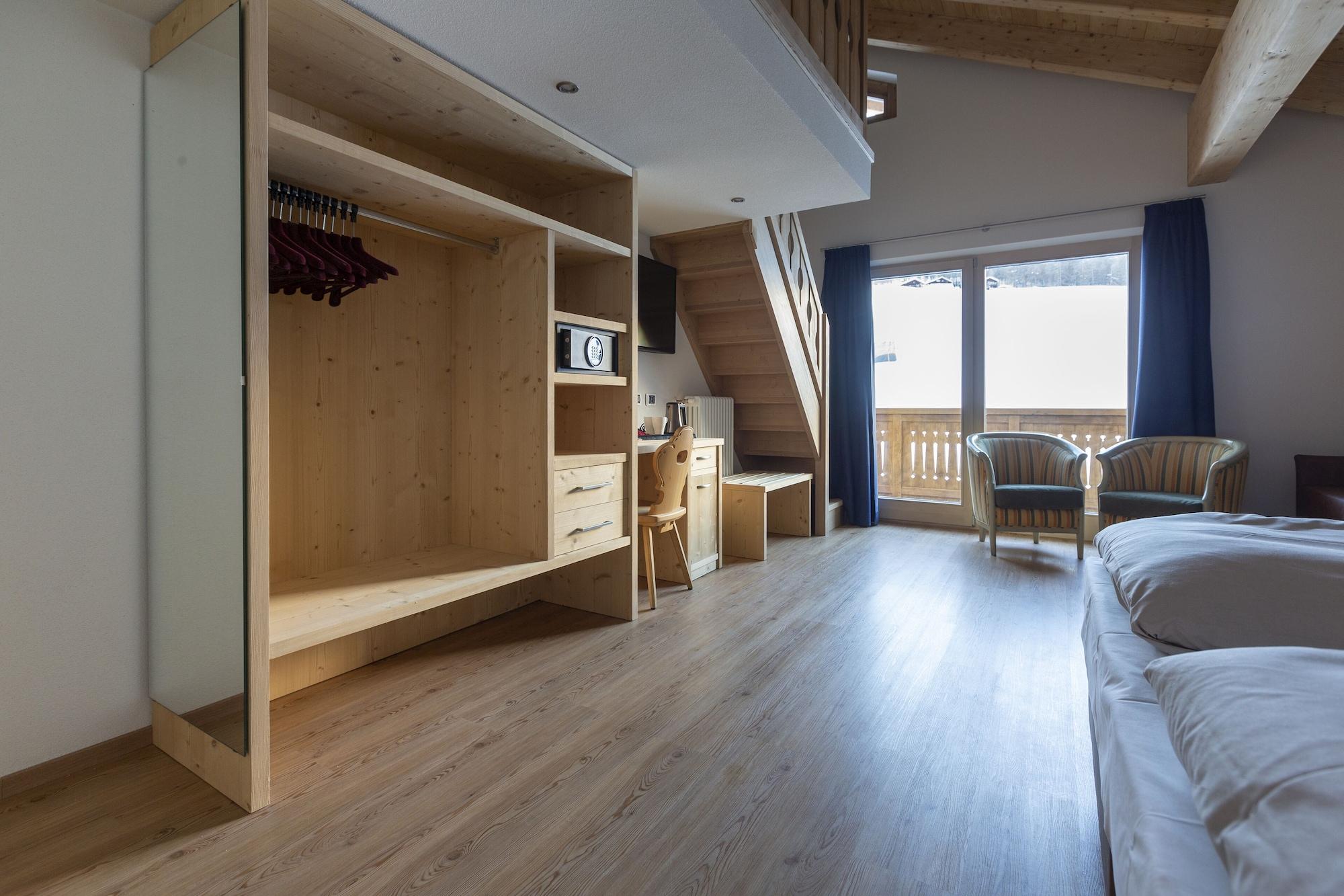 Hotel "La Suisse" Livigno Eksteriør billede