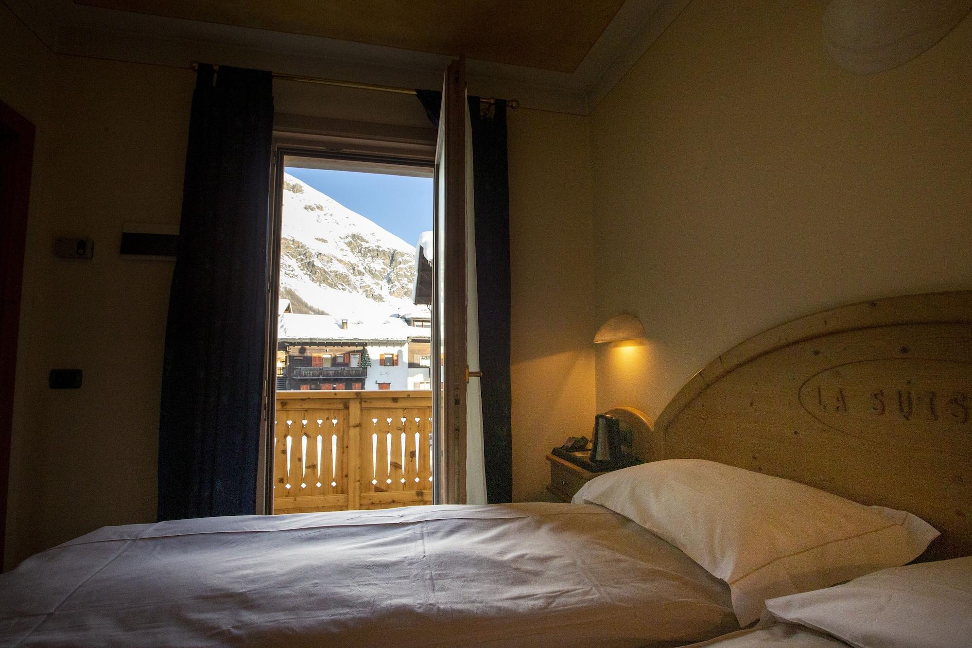 Hotel "La Suisse" Livigno Eksteriør billede