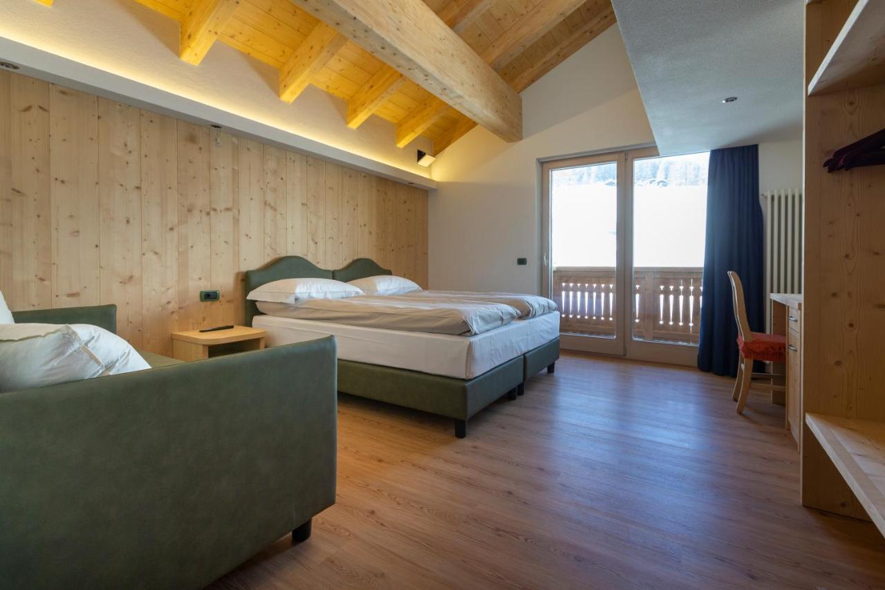 Hotel "La Suisse" Livigno Eksteriør billede